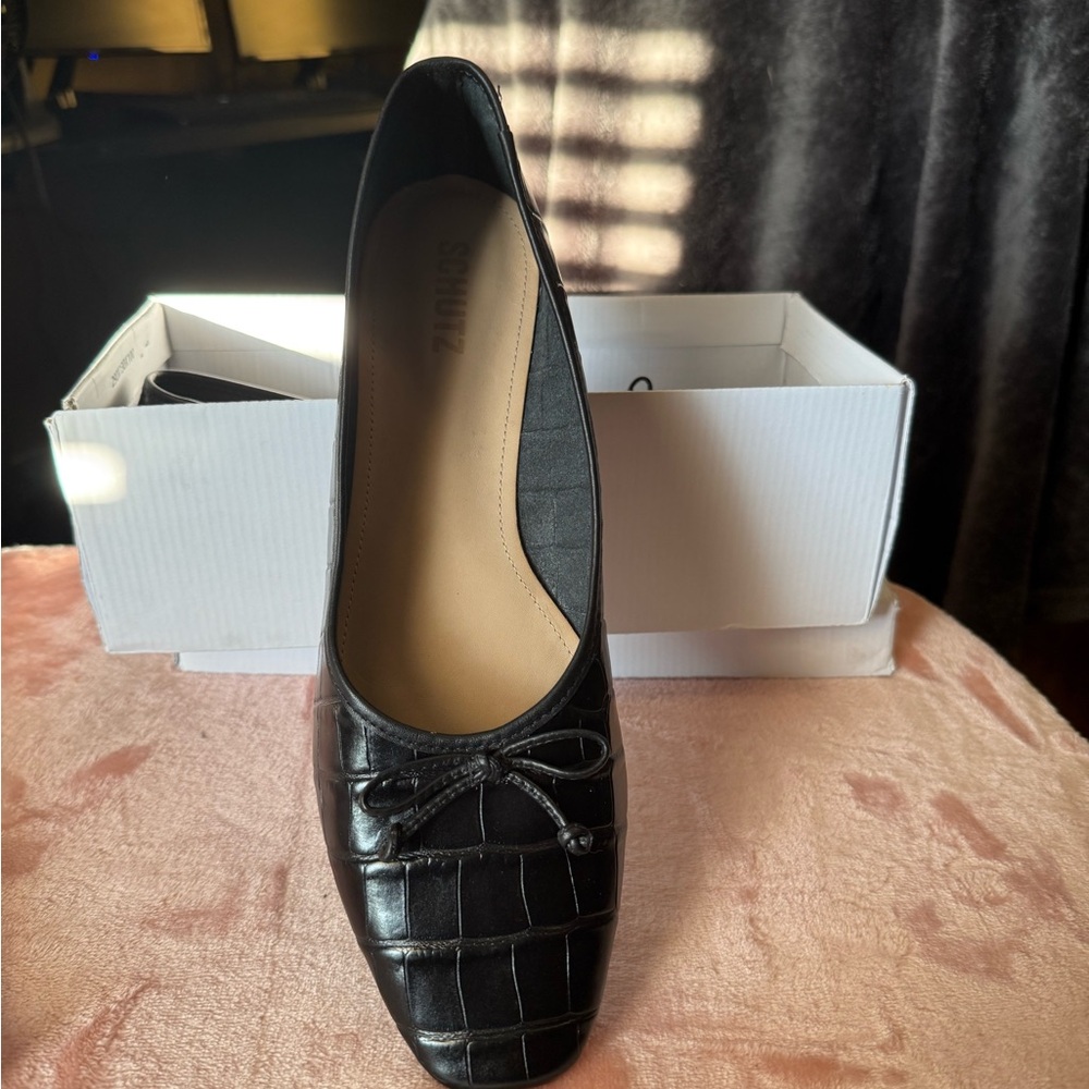 SCHUTZ Black Minimalist Flats